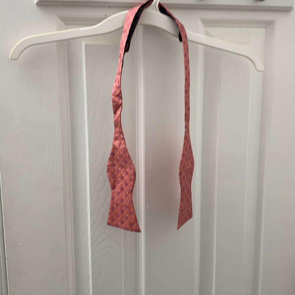 TommyHilfiger bowtie size 13 3/4 - 16